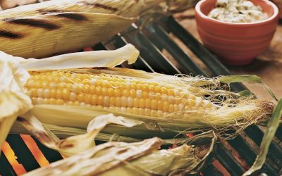 Buttery, Garlicky Corn on The Cob Recipe